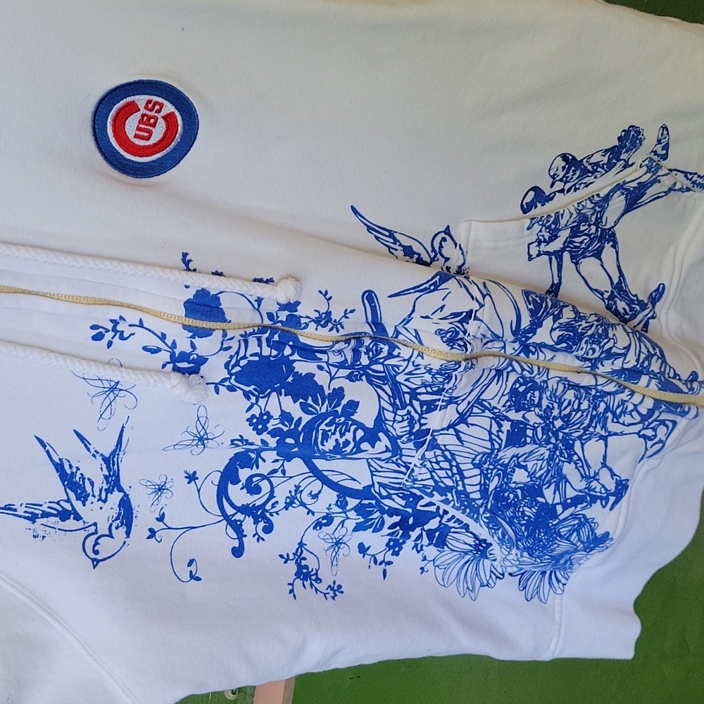 Cubs Zip up Hoodie - Picture 3 of 12